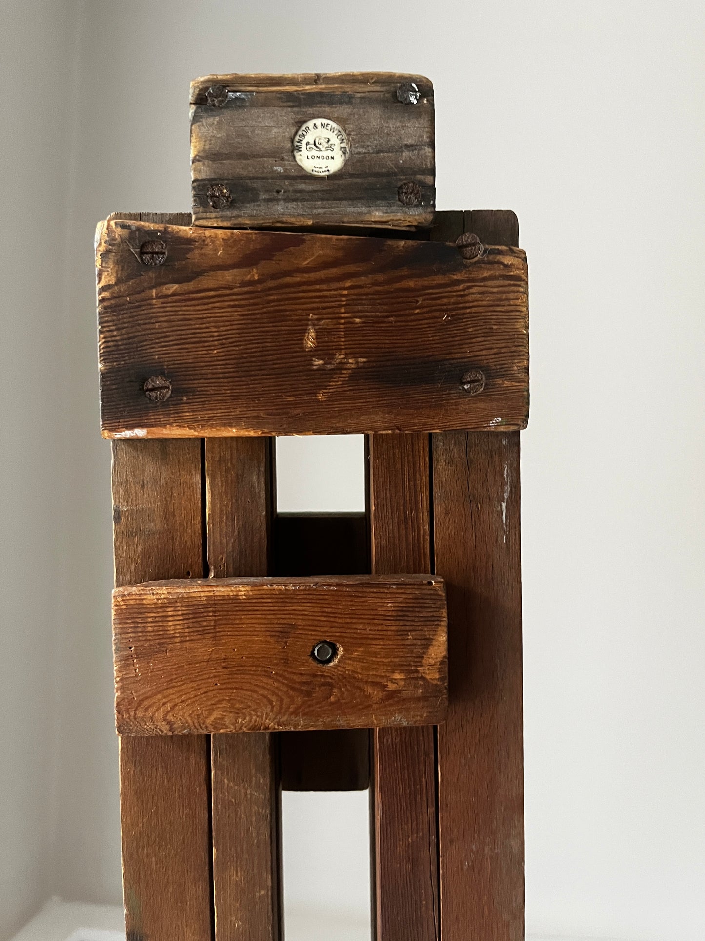 Antique Winsor & Newton Artist’s Studio Easel – Early 20th Century