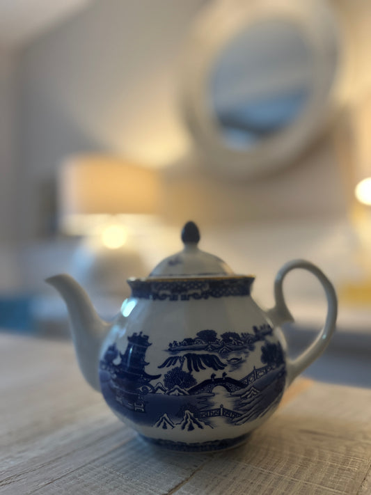 Vintage Ringtons Blue & White Tea Set – Willow Pattern Wade Ceramics Teapot, Jug & Tea Caddy