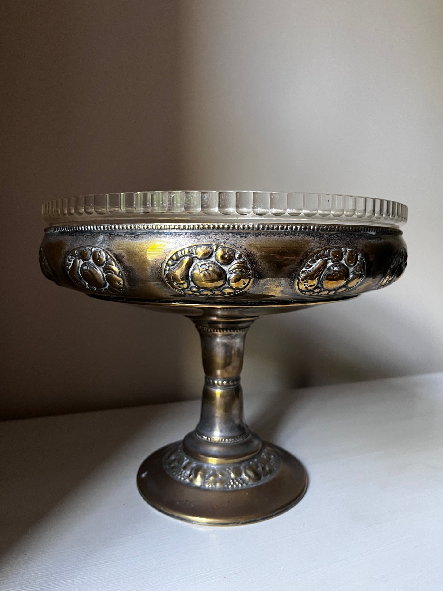 Early 20th Century WMF Art Nouveau Silver-Plated Pedestal Fruit Bowl with Original Glass Liner