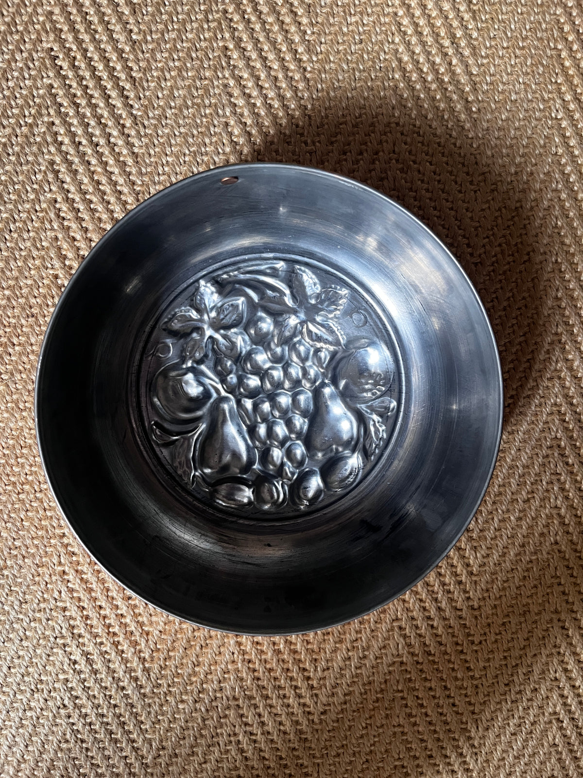 Vintage Tin-Lined Copper Jelly Mould with Repoussé Fruit Design – 17cm
