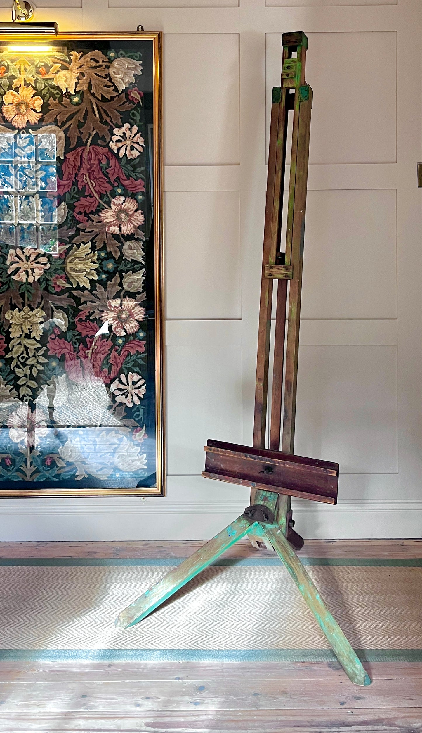 Antique Winsor & Newton Artist’s Studio Easel – Early 20th Century