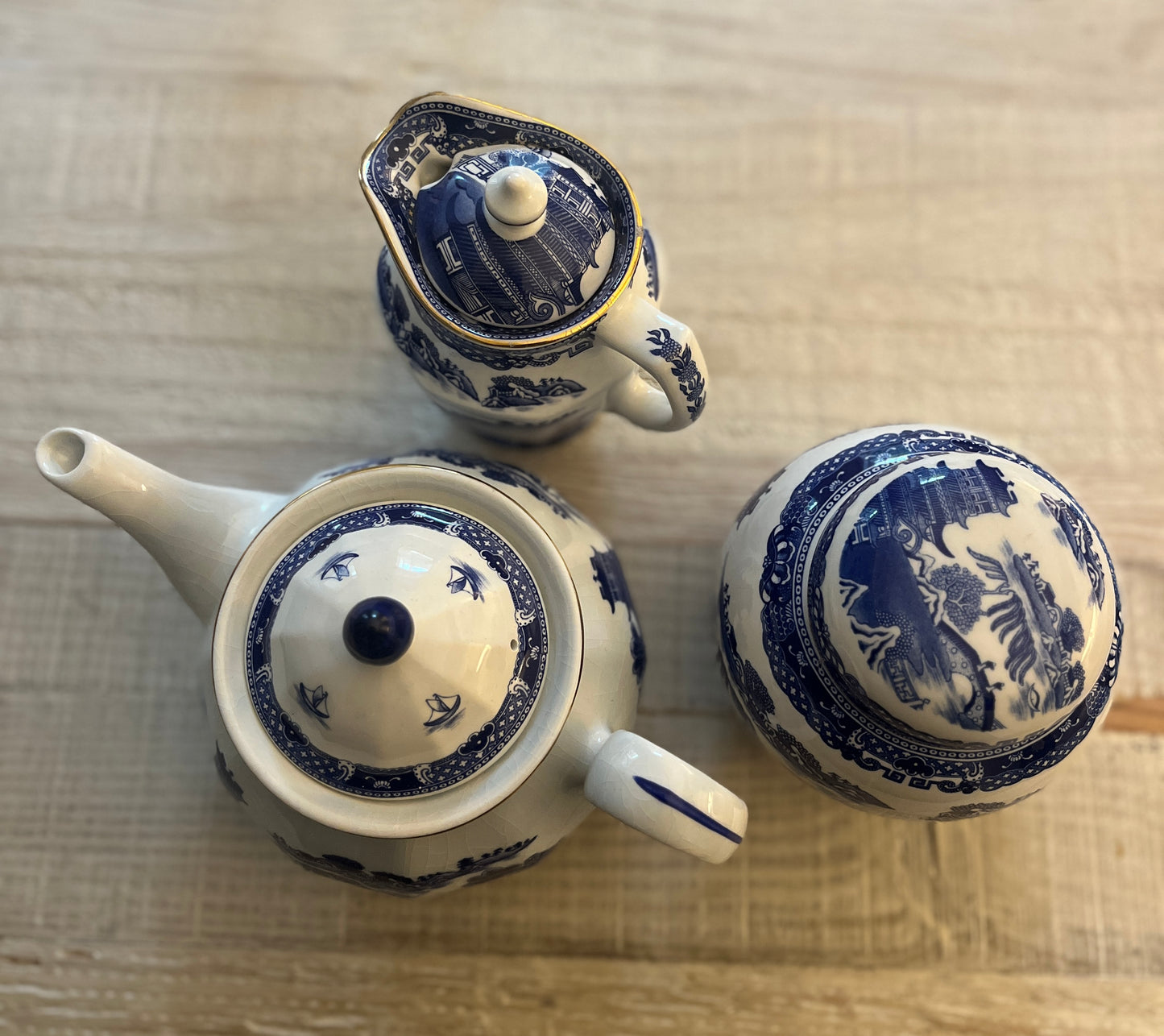 Vintage Ringtons Blue & White Tea Set – Willow Pattern Wade Ceramics Teapot, Jug & Tea Caddy